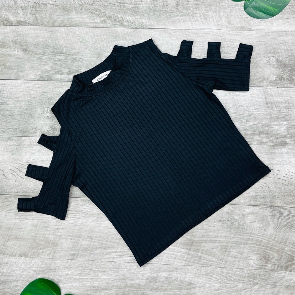 NWOT CROP TOP BLACK TOP